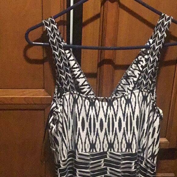 NWOT. Metaphor Brand Women’s Size LP Black and White Sleeveless Sundress - Picture 9 of 11